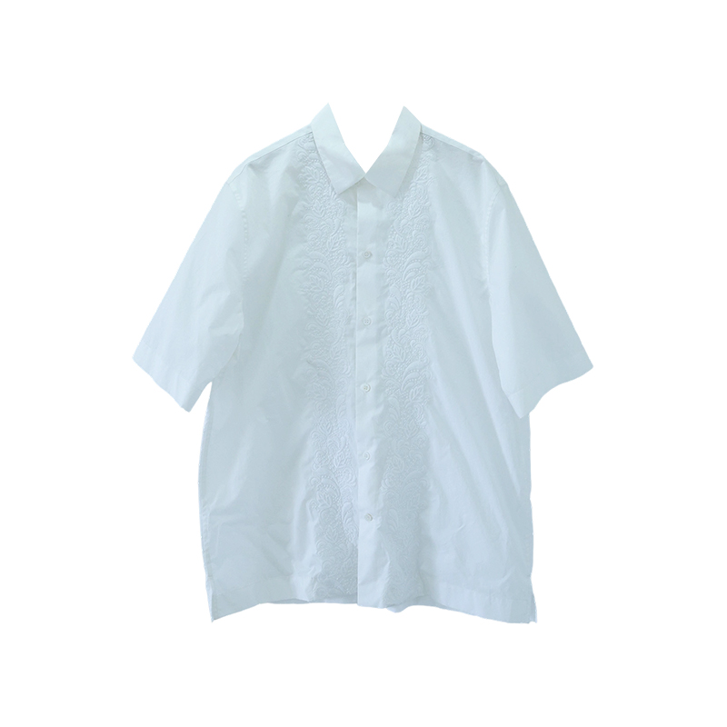 刺繍Tシャツ